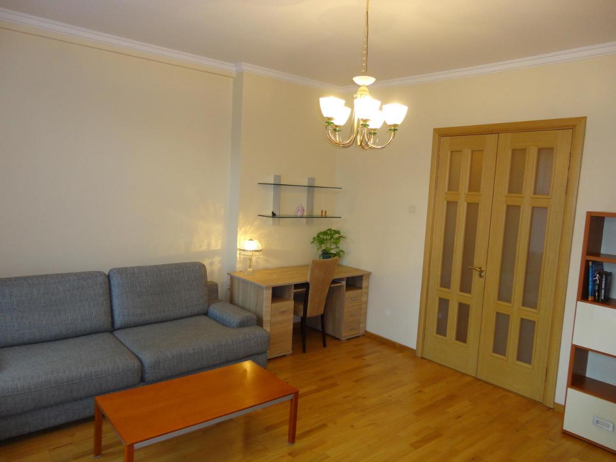 Central Apartment Riepnieku Street Riga Dış mekan fotoğraf