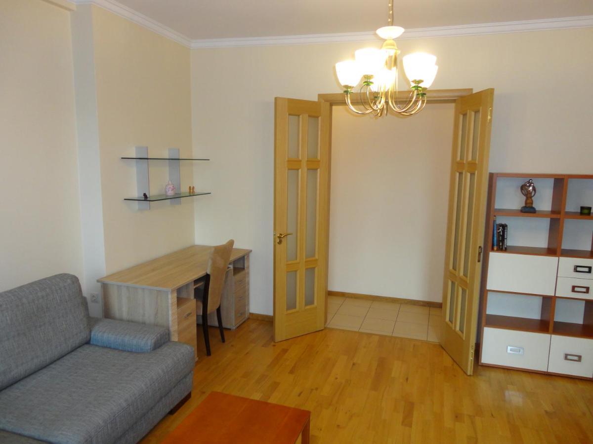 Central Apartment Riepnieku Street Riga Dış mekan fotoğraf