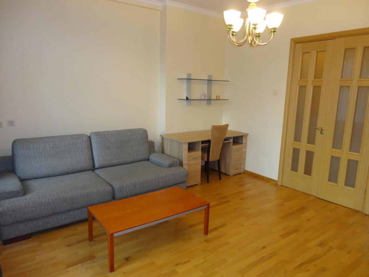 Central Apartment Riepnieku Street Riga Dış mekan fotoğraf